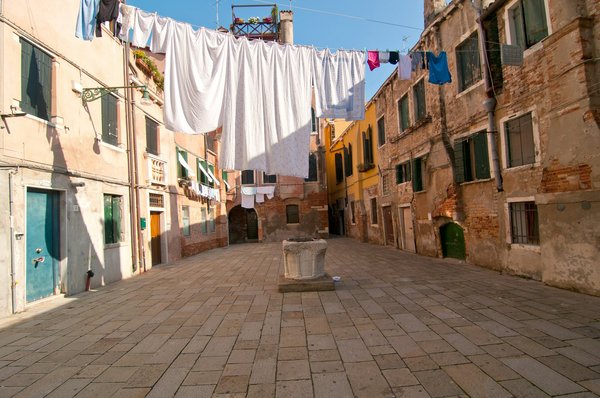 Quels sont les circuits de randonnée les plus pittoresques dans les Dolomites italiennes?